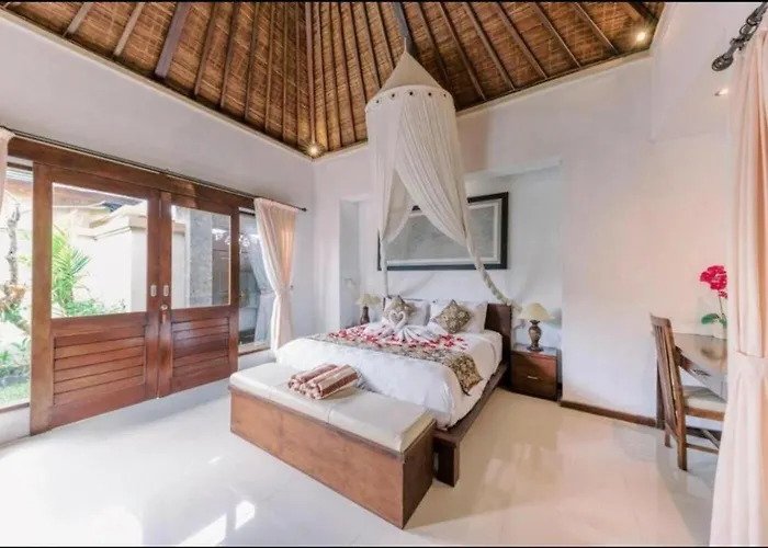 2 Chic 2br With Private Pools In - Side By Side, Private Ubud