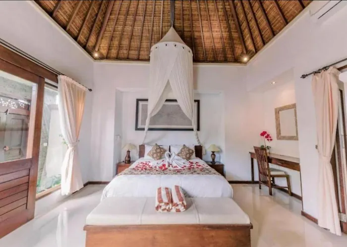2 Chic 2br With Private Pools In - Side By Side, Private Villa