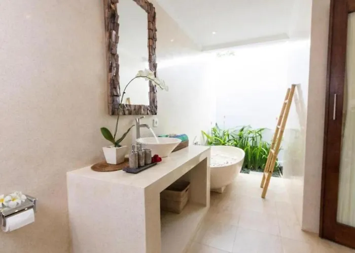 2 Chic 2br With Private Pools In - Side By Side, Private